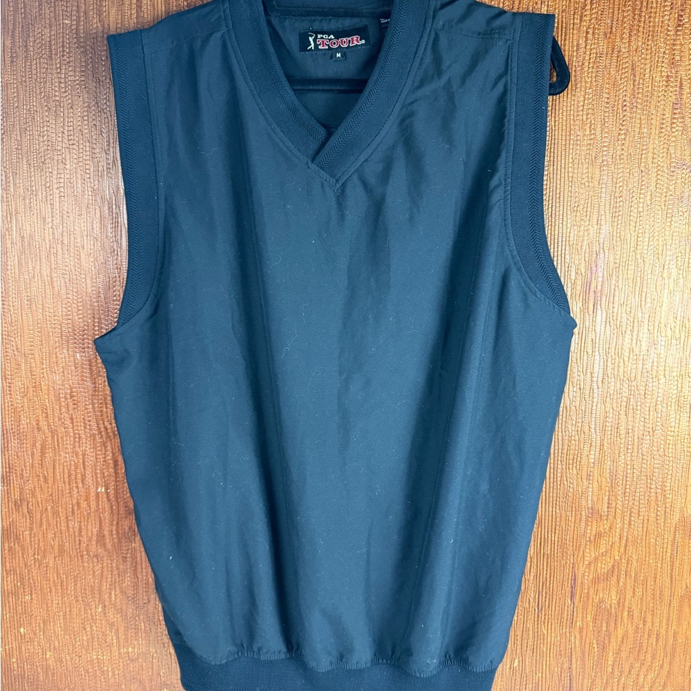 Black Sleeveless V-Neck Top medium PGA Tour golf vest